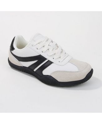 Larson Retro Lace-up Sneakers